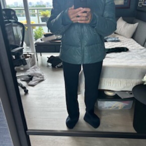 NEW NOIZE Brand, Cruelty-Free Outerwear, Winter Coat - Picture 4 of 5